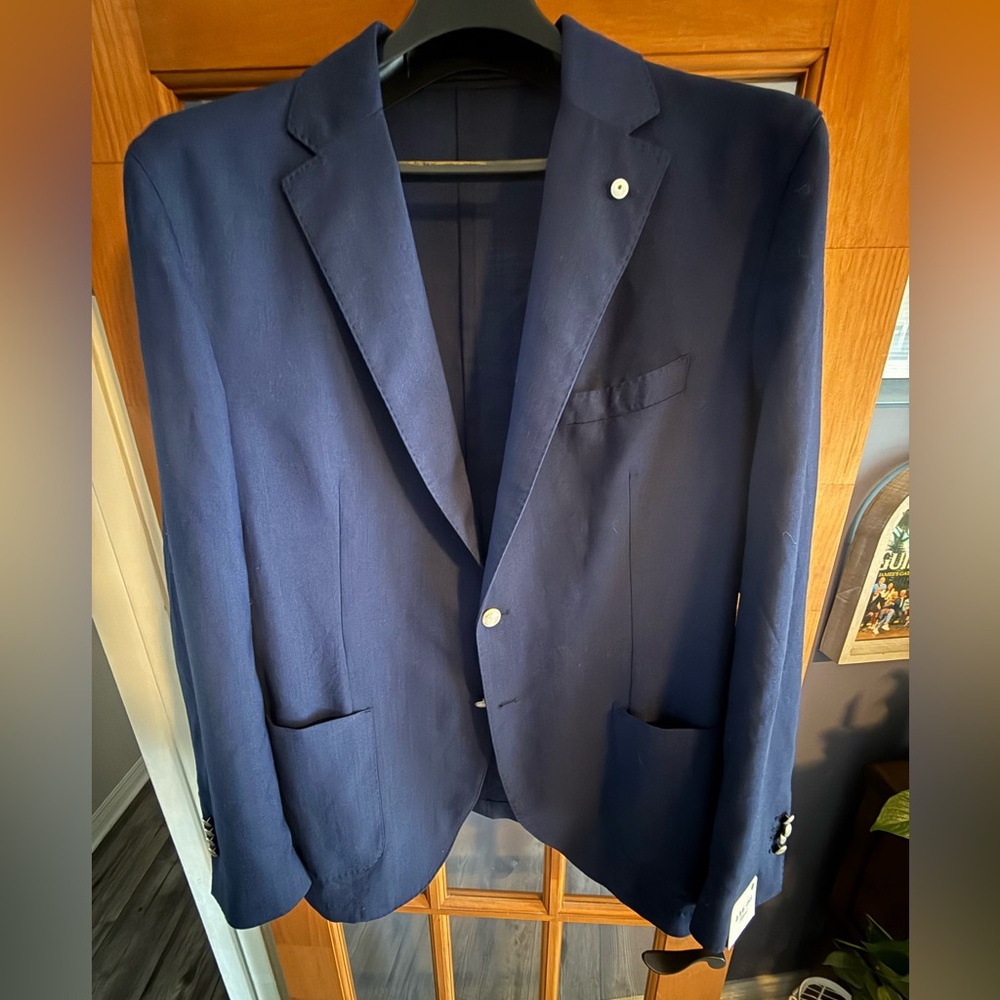 L.B.M. 1911 Tailored Blue Jacket
Unstructured, Patch Pocket, Brand New with Tags